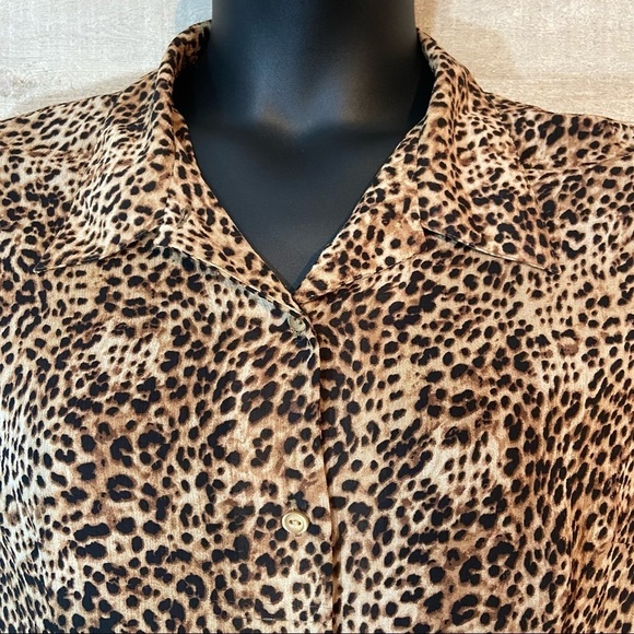 Emma James  vintage women’s animal‎ print button up blouse in size 16P - Picture 3 of 6